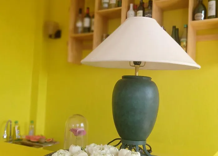 Yellow Natural House Kwatera prywatna *